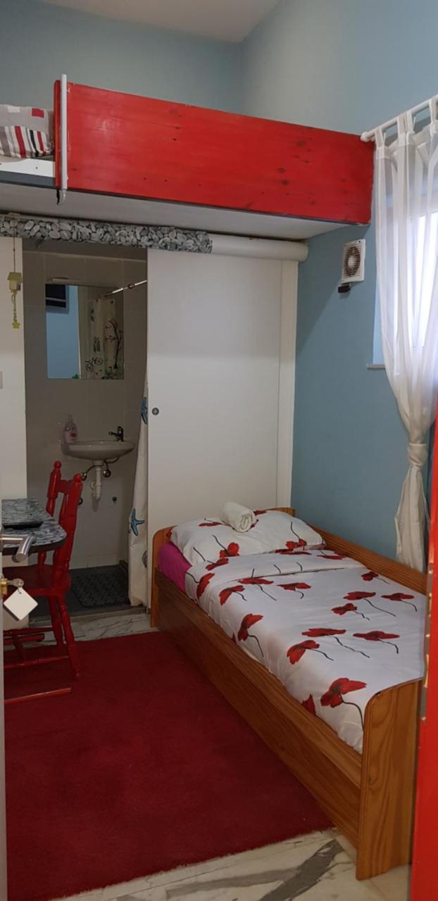 Fancy Hostel Zagreb Bagian luar foto